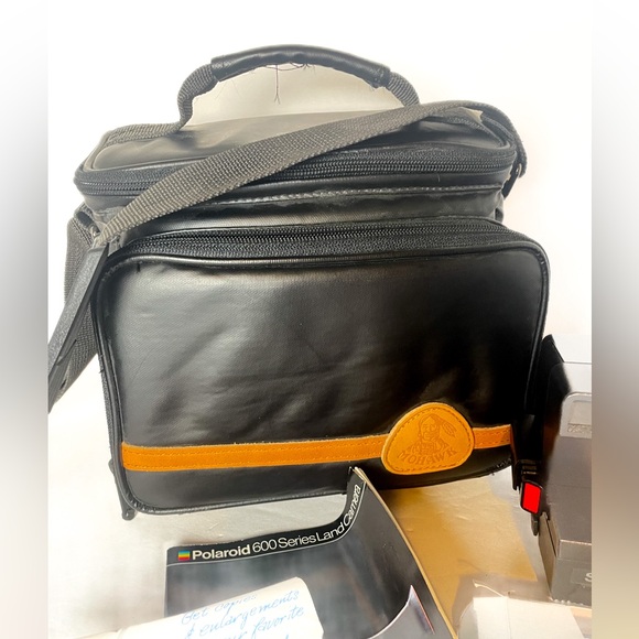 Polaroid 600 Spirit Instant Film Camera Rainbow Stripe w/Mohawk Bag,Manual,Flash - Picture 3 of 6